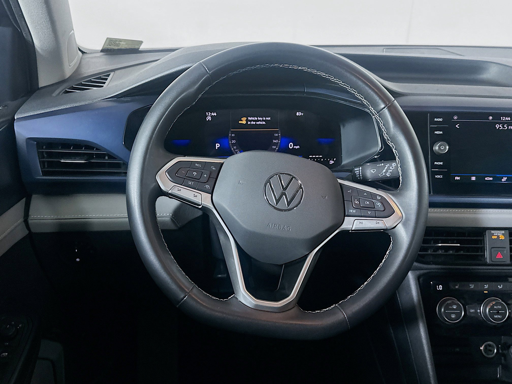 Used 2024 Volkswagen Taos SE image 18