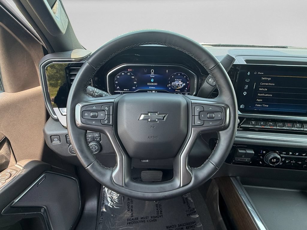 Used 2024 Chevrolet Silverado 3500 High Country w/ High Country Premium Package AWD/4WD image 11