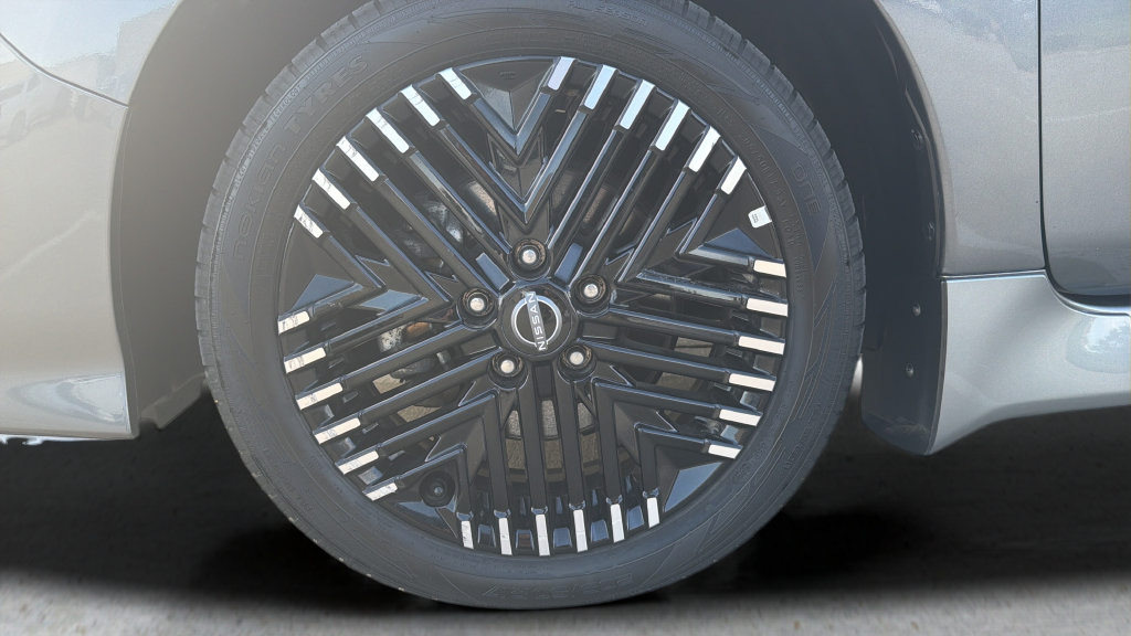 Certified 2025 Nissan Leaf SV Plus FWD image 22