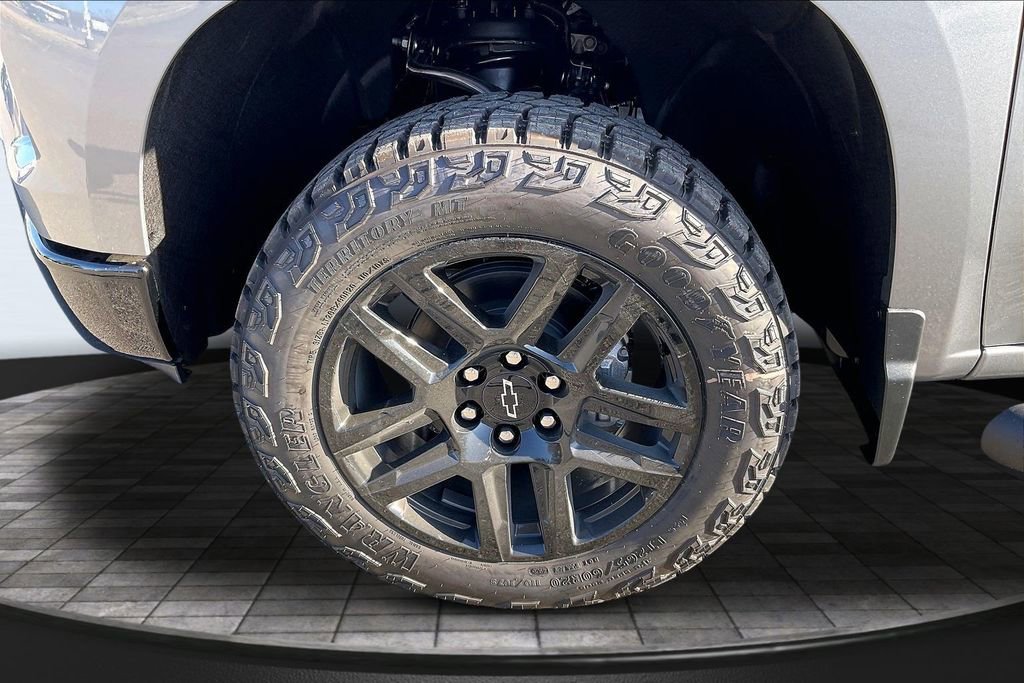 New 2026 Chevrolet Silverado 1500 Custom Trail Boss w/ LPO, Dark Essentials Package image 13