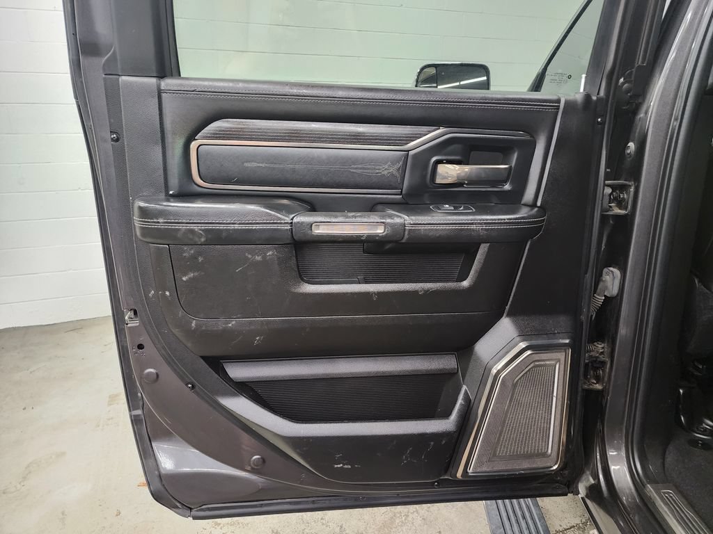 Used 2019 RAM 3500 Limited AWD/4WD image 26