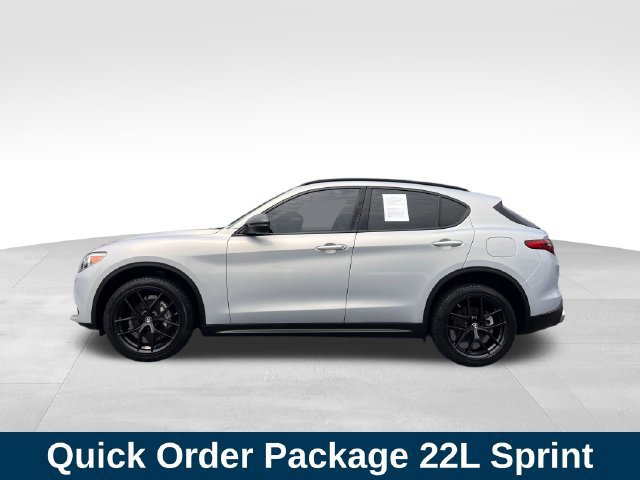 Used 2021 Alfa Romeo Stelvio Sprint w/ Nero Edizione RWD image 2
