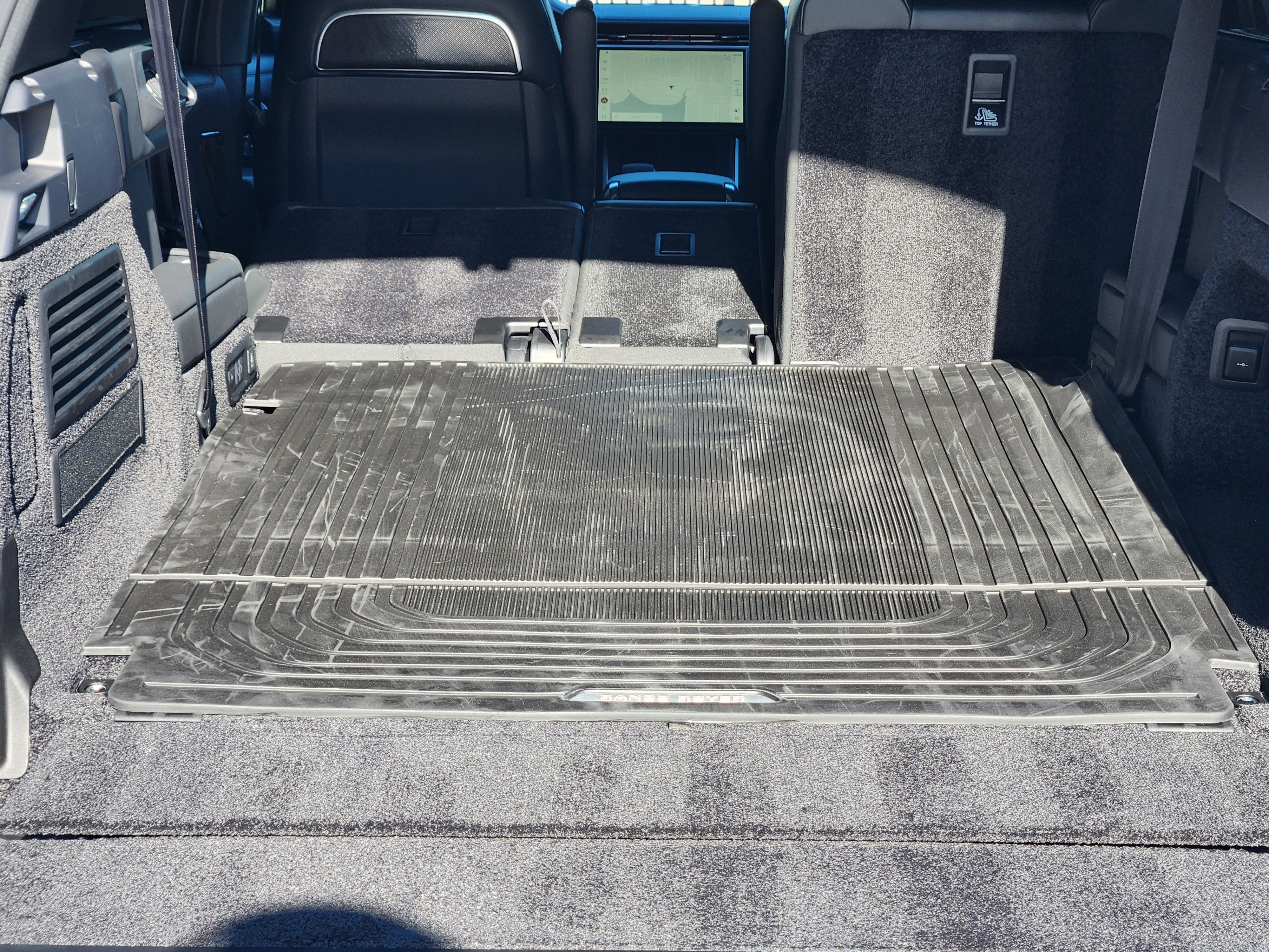 New 2026 Land Rover Range Rover Long Wheelbase Autobiography image 28