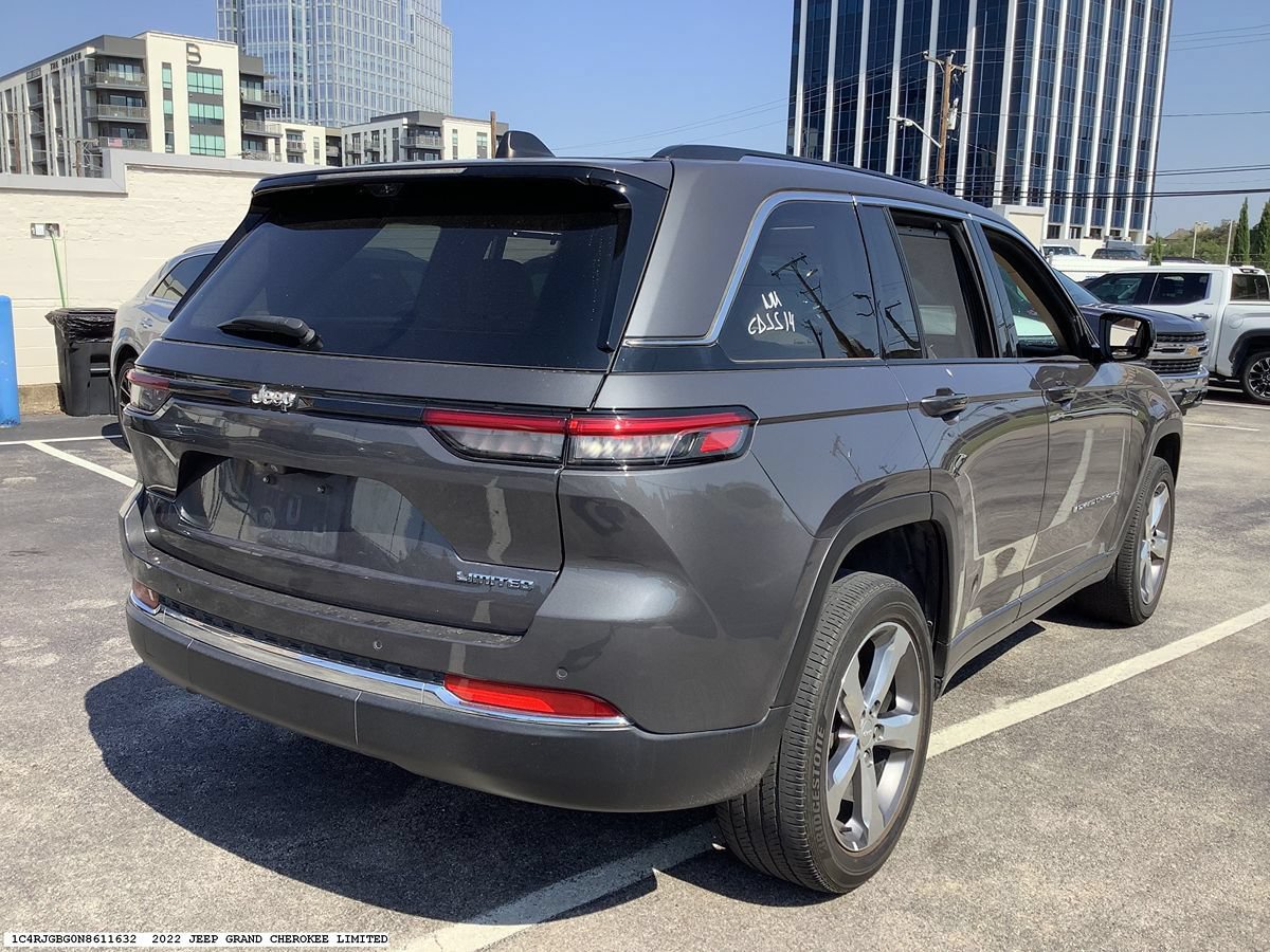 Used 2022 Jeep Grand Cherokee Limited w/ Luxury Tech Group II RWD image 6
