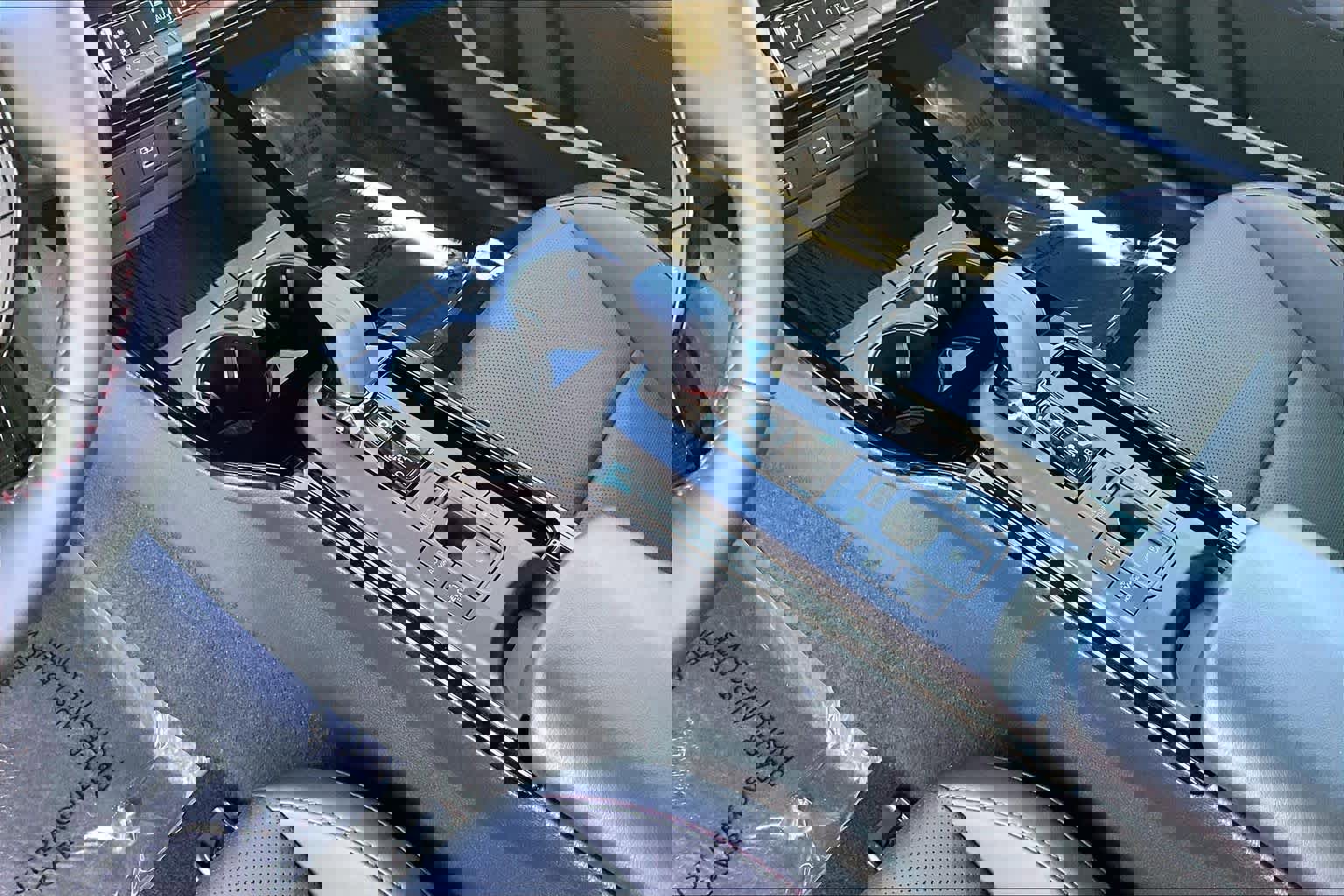 Used 2024 Toyota Prius Prime XSE image 16