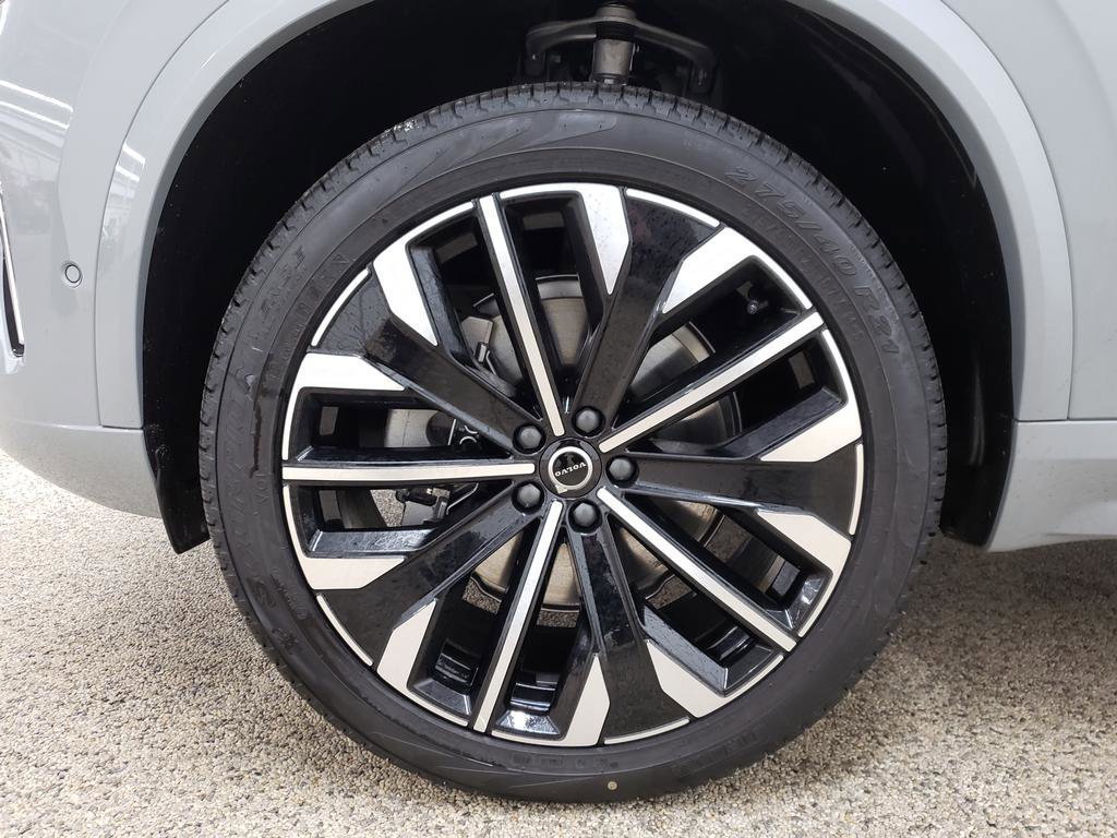 New 2026 Volvo XC90 B6 Ultra w/ Protection Package AWD/4WD image 12