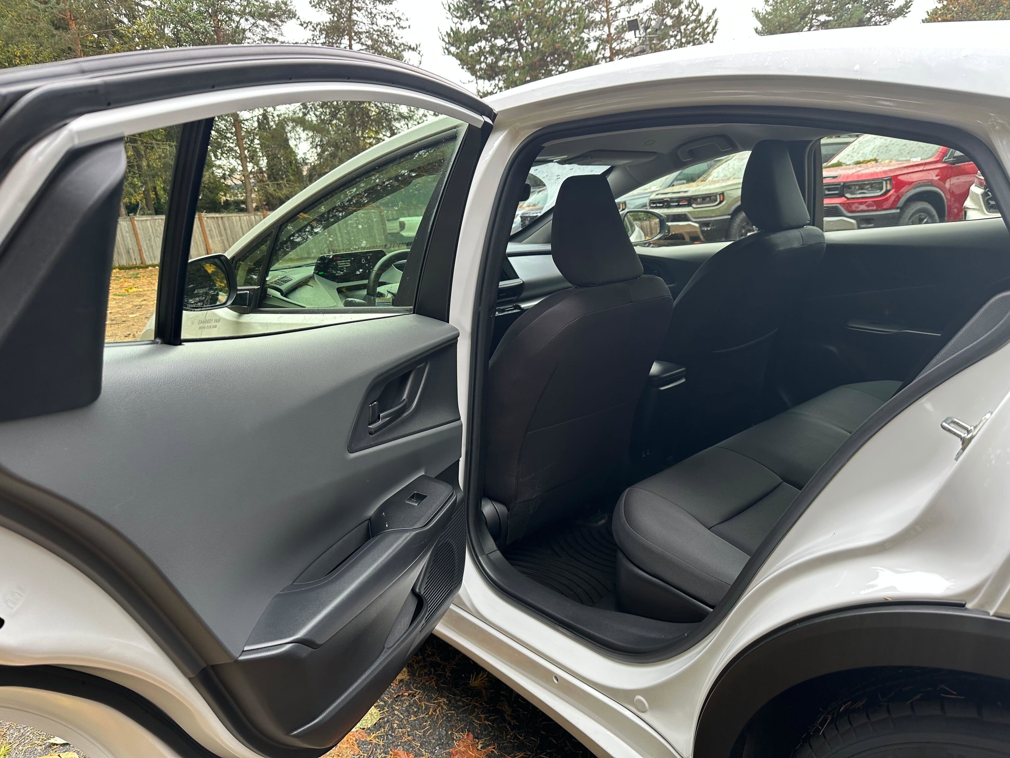 Used 2023 Toyota Prius LE image 16