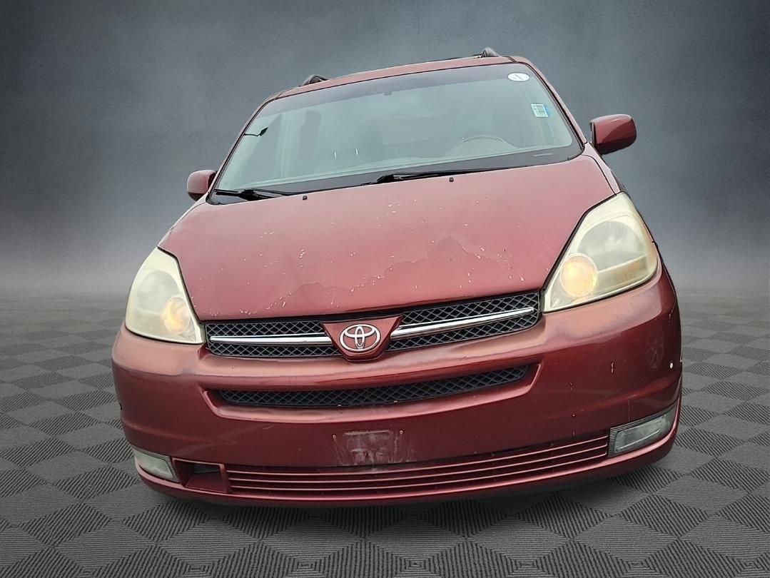 Used 2005 Toyota Sienna XLE Limited image 3
