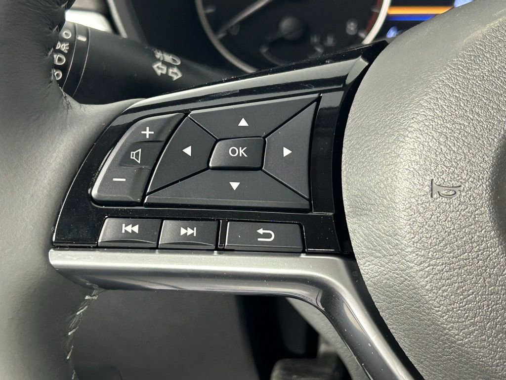 Used 2025 Nissan Altima 2.5 SL FWD image 25