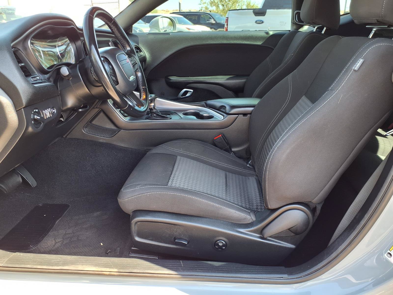 Used 2020 Dodge Challenger SXT RWD image 19
