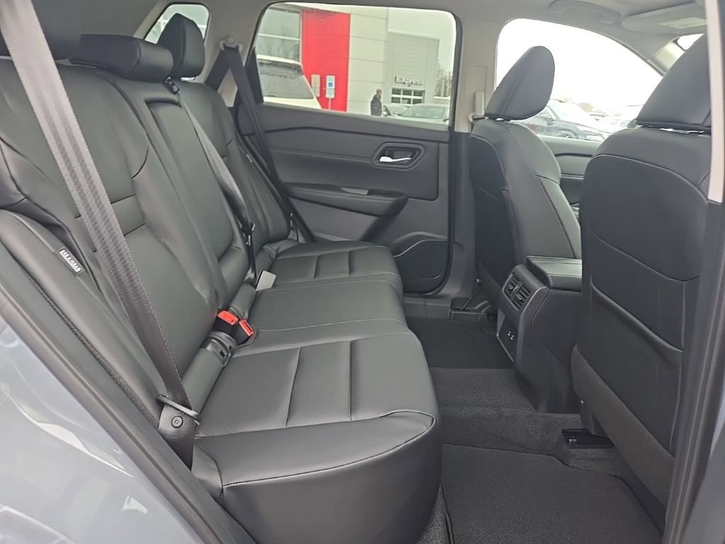 New 2026 Nissan Rogue SV image 30