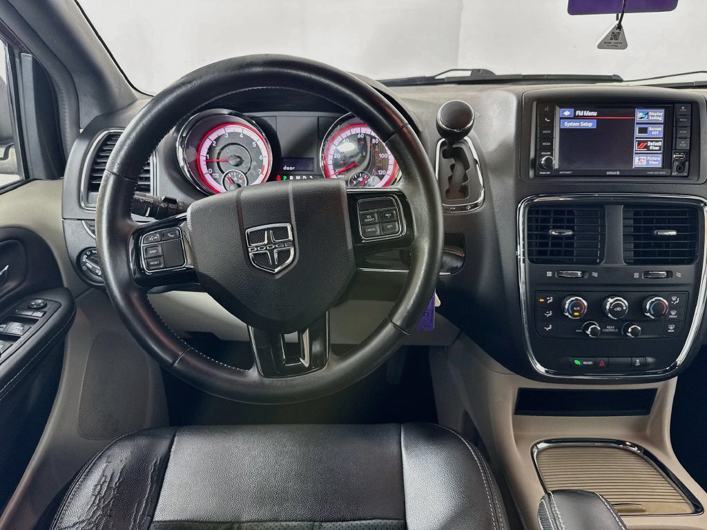 Used 2017 Dodge Grand Caravan SXT FWD image 25