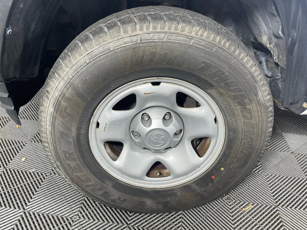 Used 2019 Toyota Tacoma SR5 image 11