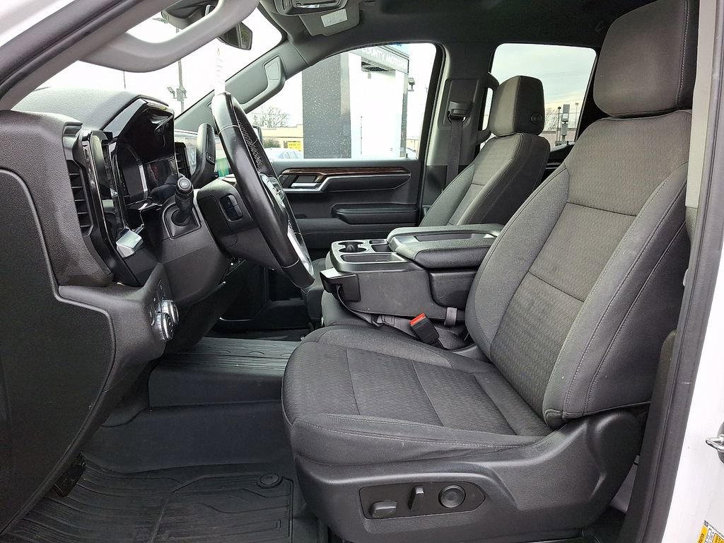 Used 2023 GMC Sierra 1500 Elevation w/ LPO, Elevation Black Package image 13