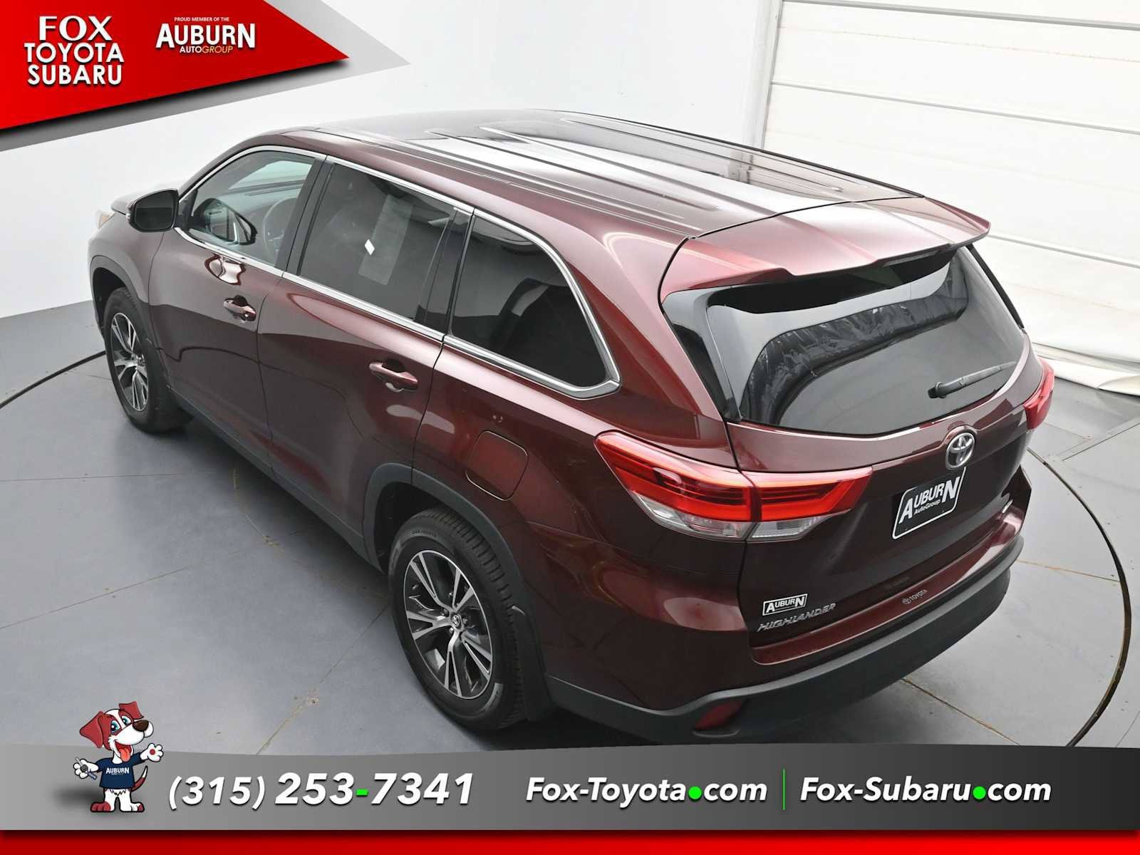 Used 2019 Toyota Highlander LE AWD/4WD image 27