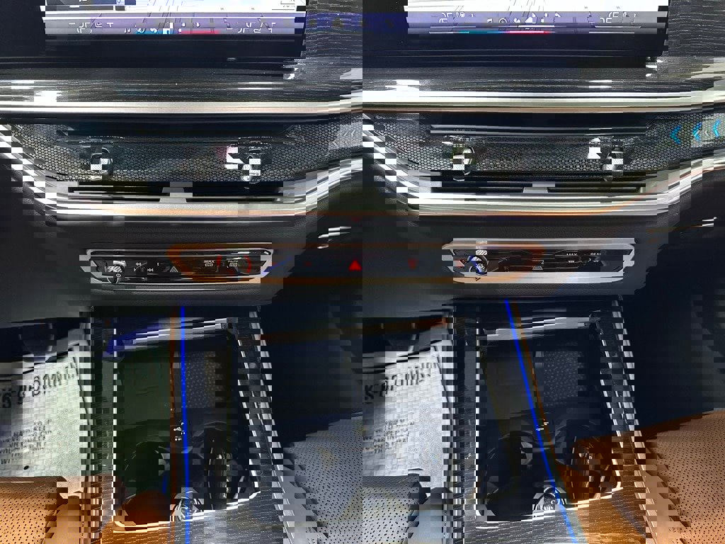 Used 2026 BMW X5 xDrive50e image 34