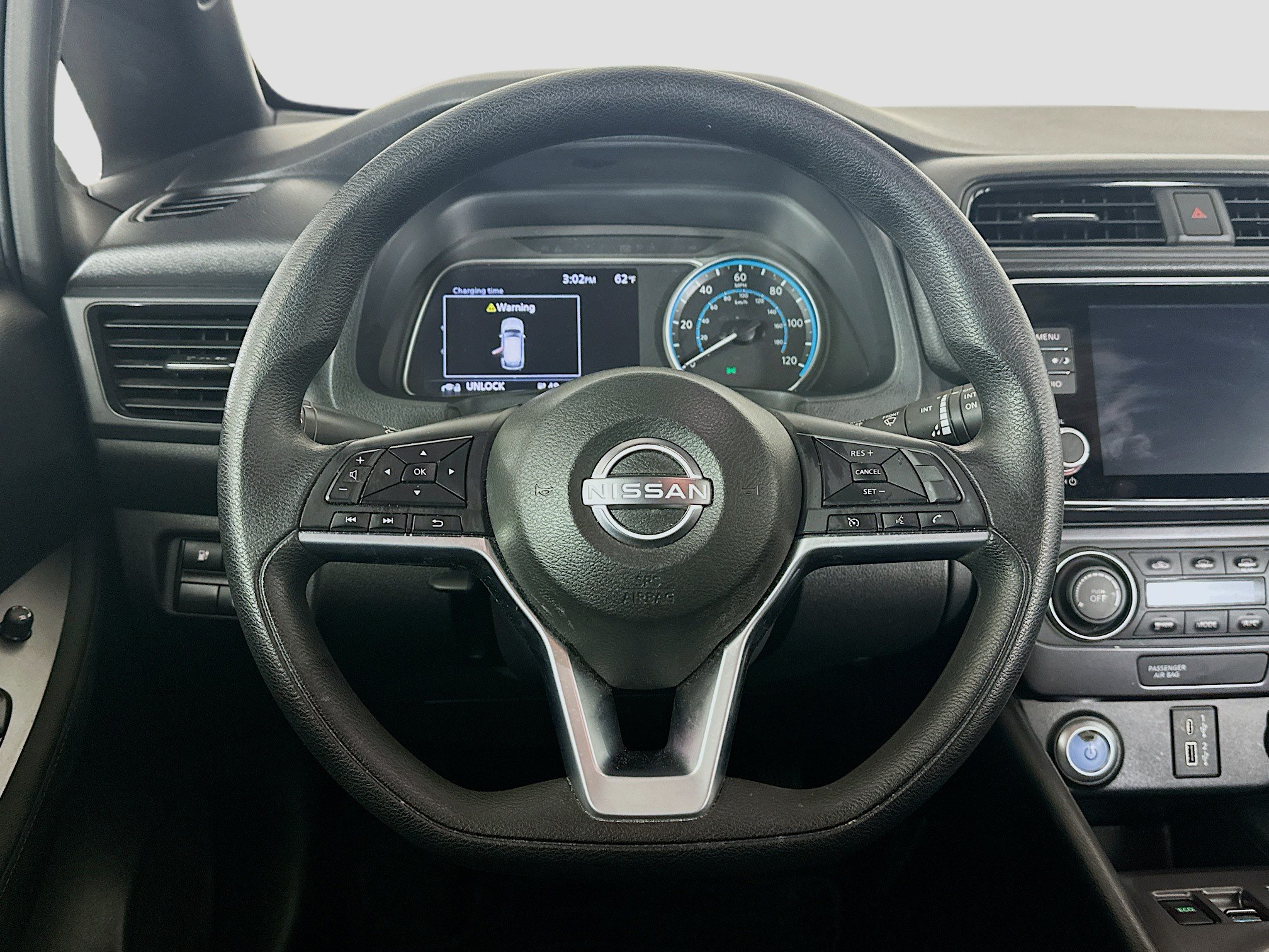 Used 2025 Nissan Leaf S FWD image 18