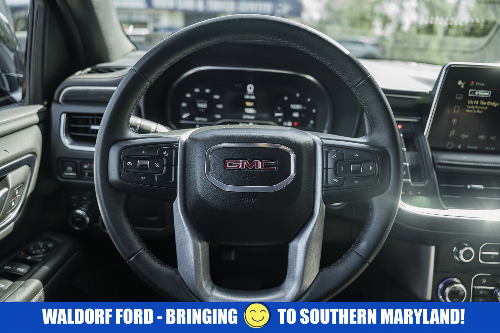 Used 2024 GMC Yukon SLT AWD/4WD image 36