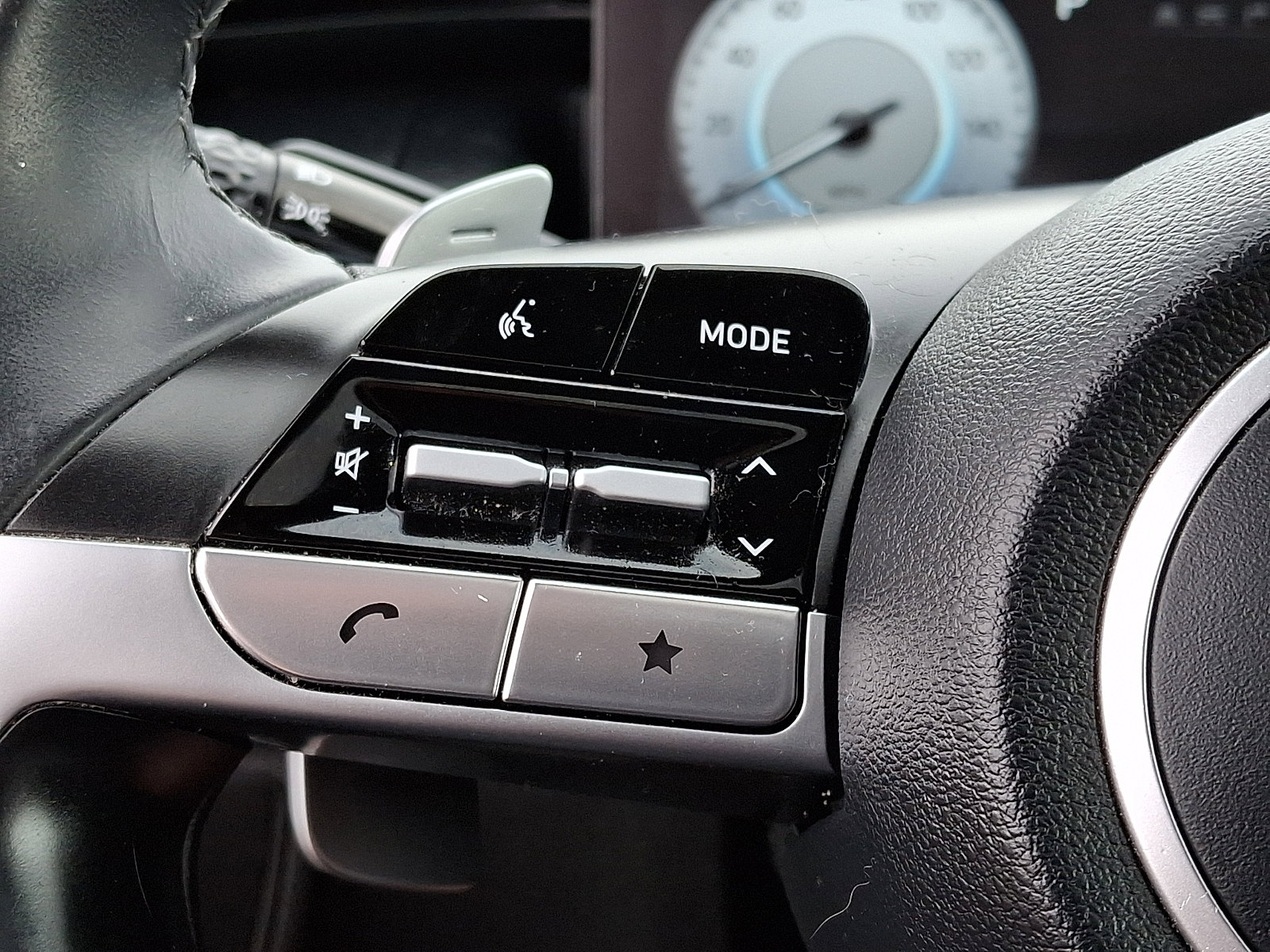 Used 2023 Hyundai Santa Cruz SEL Premium image 22