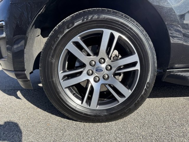 Used 2024 Ford Expedition Max Limited image 2