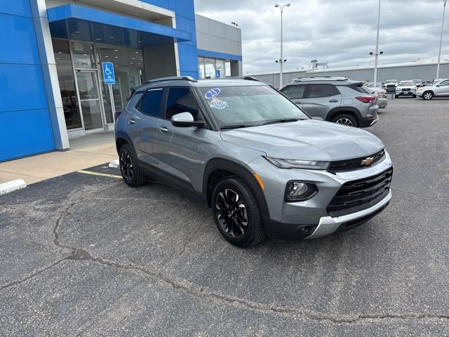Used 2023 Chevrolet TrailBlazer LT FWD image 9