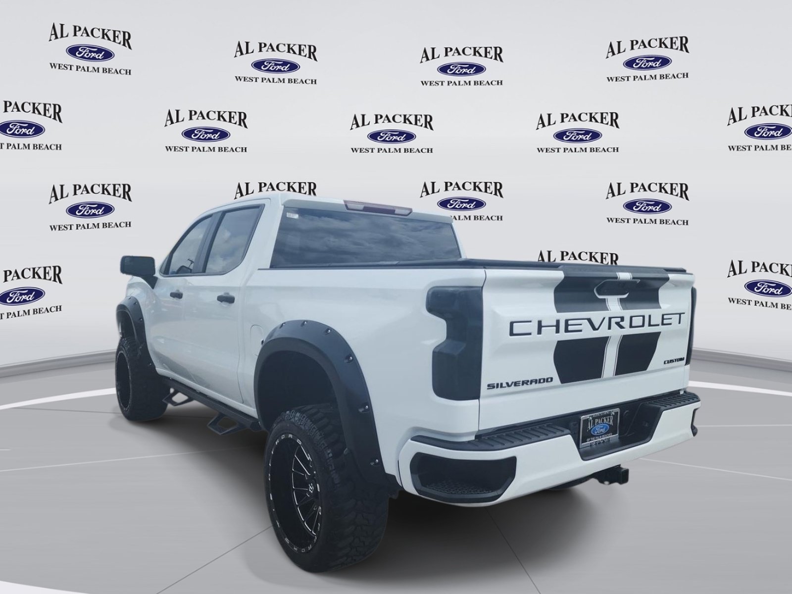 Used 2022 Chevrolet Silverado 1500 Custom w/ Rally Edition RWD image 3