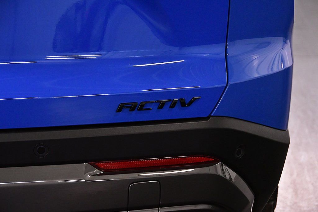 New 2026 Chevrolet Equinox ACTIV w/ Convenience Package III image 11