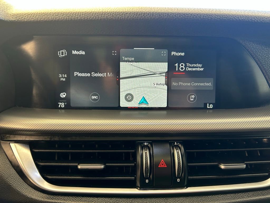 New 2025 Alfa Romeo Stelvio Sprint w/ Convenience Package image 37