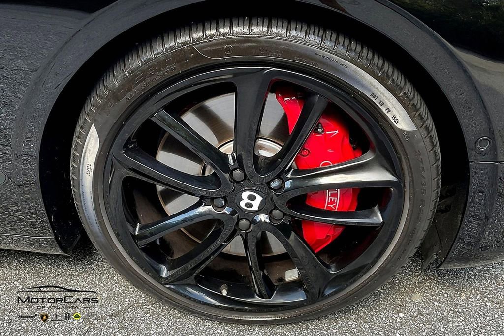 Used 2021 Bentley Continental GT image 9