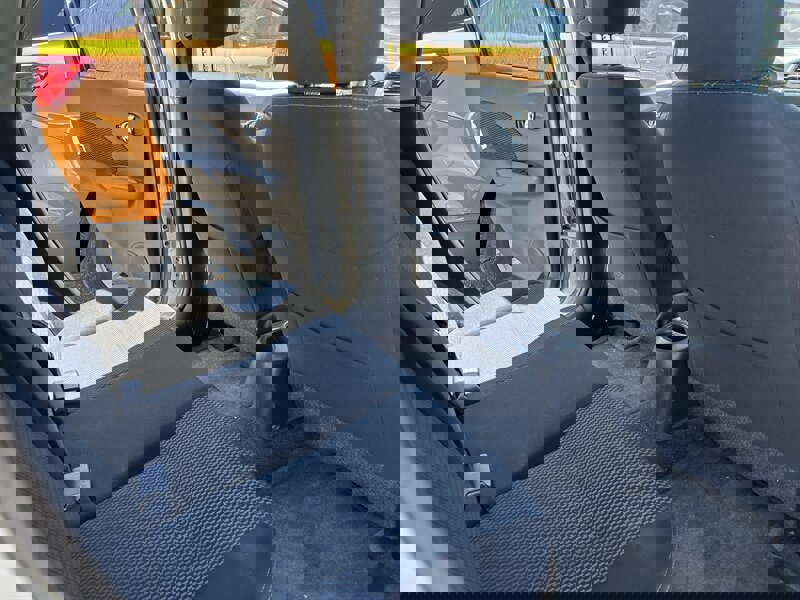 Used 2015 Nissan Versa Note SV image 22