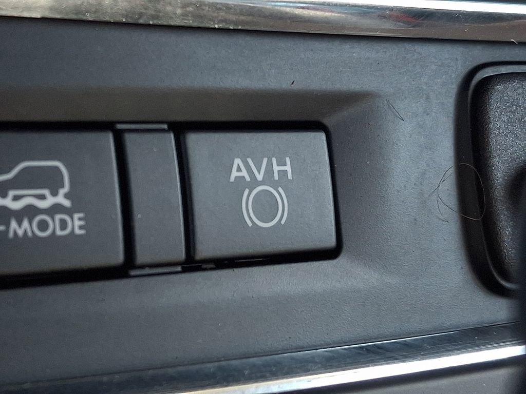 Used 2020 Subaru Ascent Limited w/ Technology Package image 27