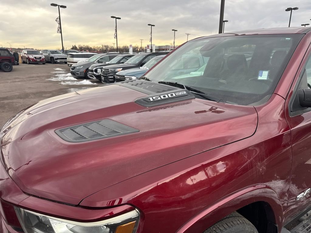 Used 2019 RAM 1500 Laramie w/ Sport Appearance Package image 12