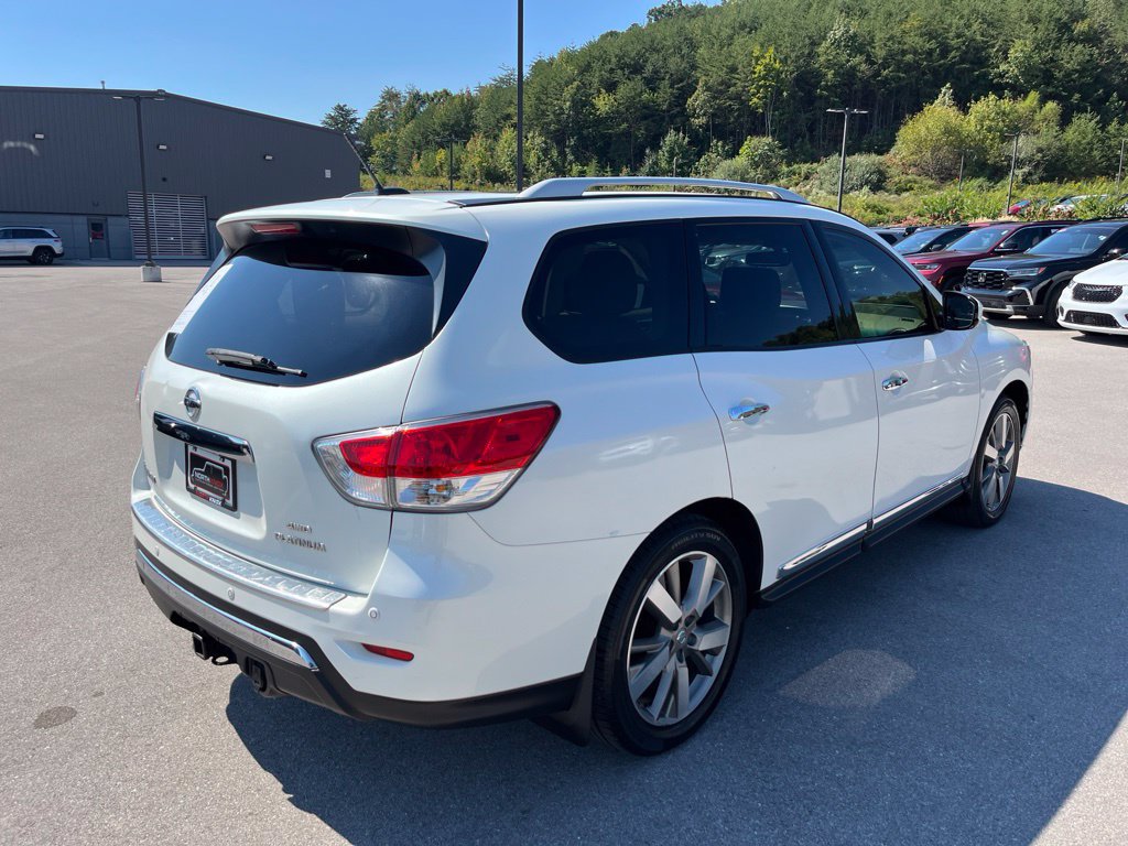 Used 2015 Nissan Pathfinder Platinum w/ Cargo Package FWD image 3