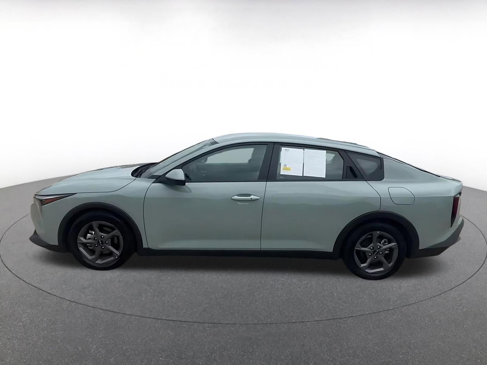 Used 2025 Kia K4 FWD image 10