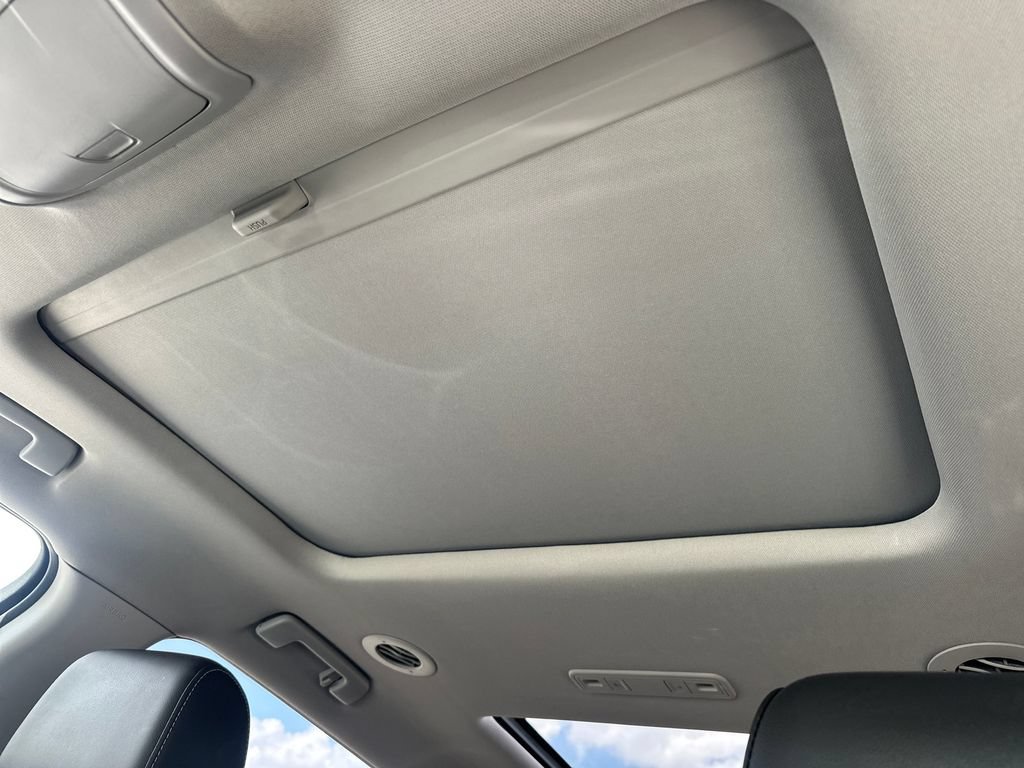 Used 2019 GMC Acadia SLT FWD image 18