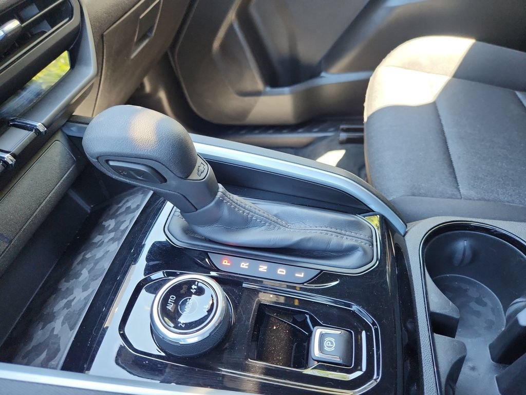 Used 2023 Chevrolet Colorado Trail Boss w/ Advanced Trailering Package AWD/4WD image 18