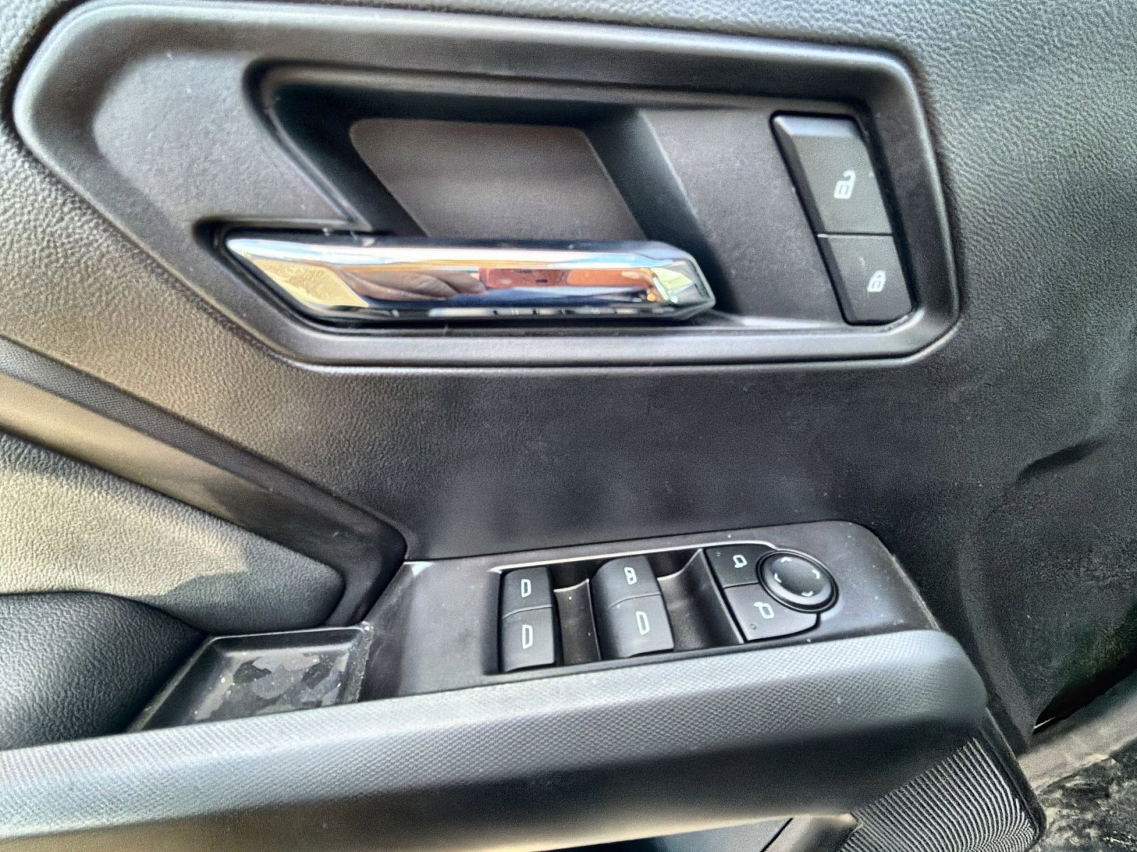 New 2026 GMC Canyon Elevation w/ Convenience Package image 15