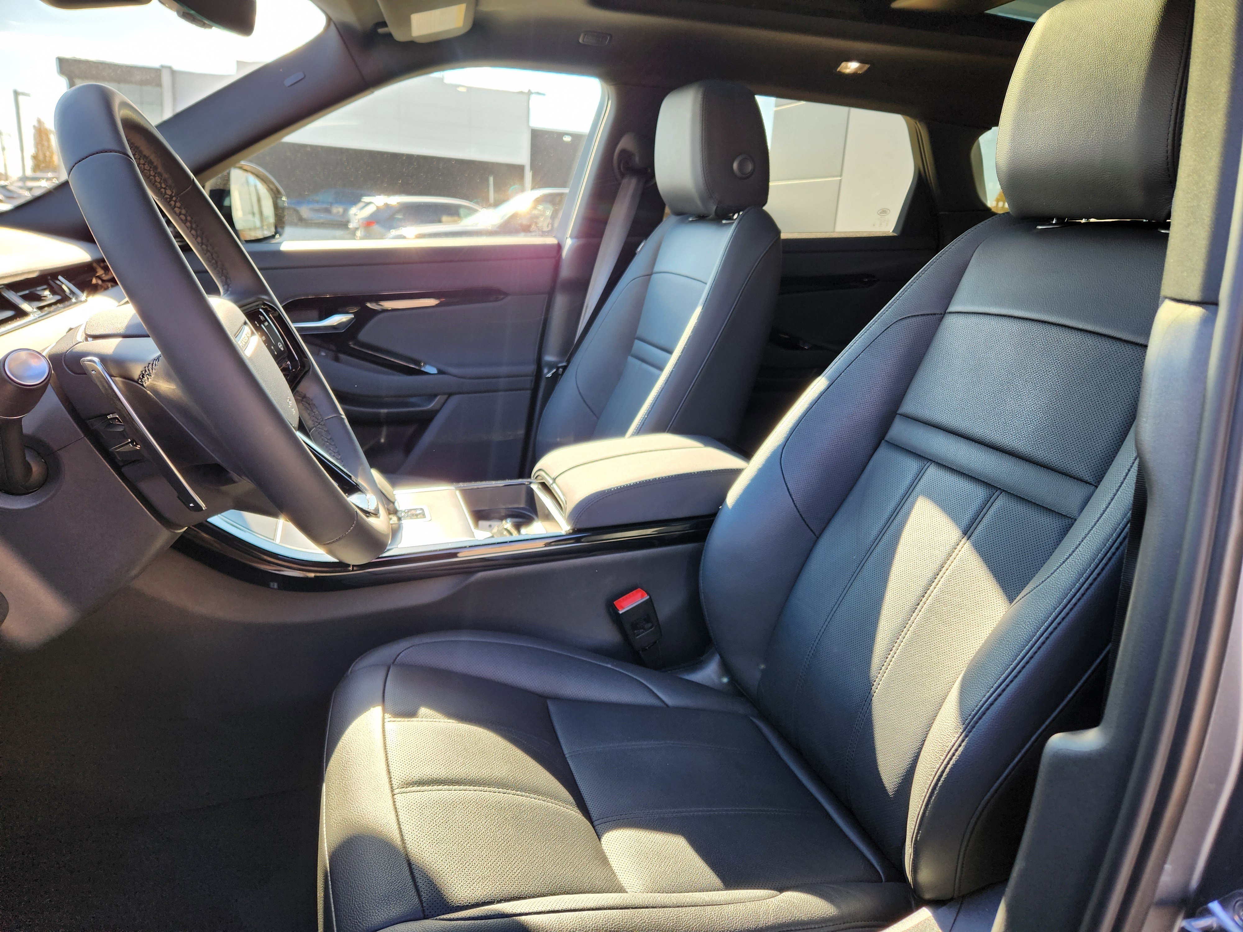 Certified 2026 Land Rover Range Rover Evoque S image 10