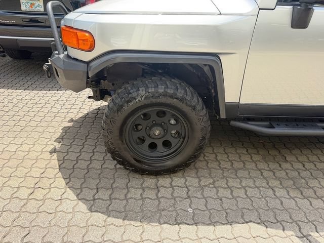 Used 2008 Toyota FJ Cruiser 4WD w/ Upgrade Pkg 2 image 9