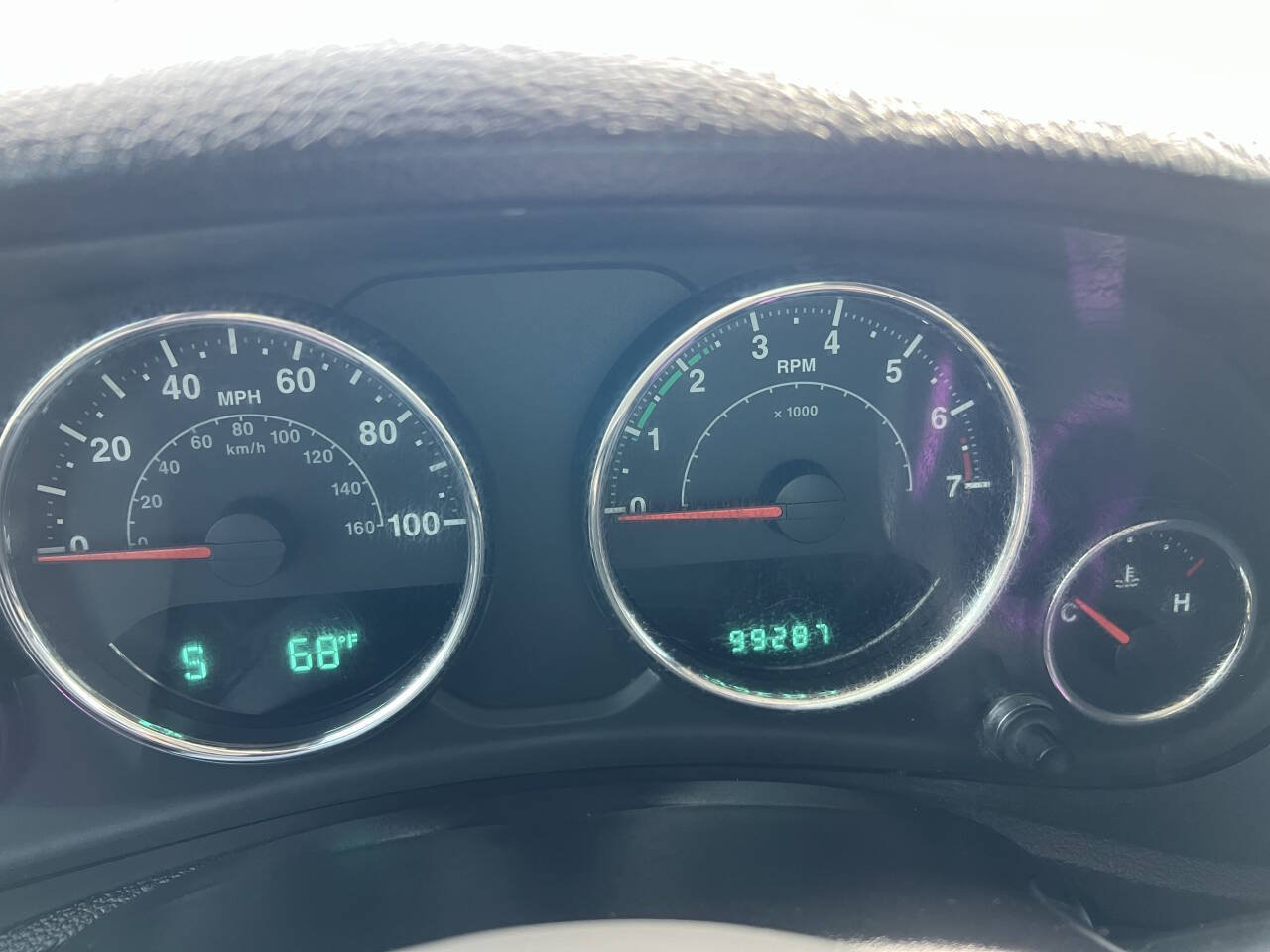 Used 2013 Jeep Wrangler Sport AWD/4WD image 18