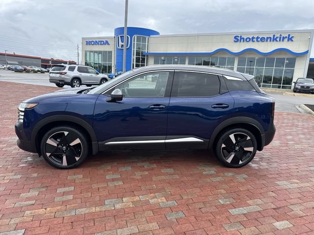 Used 2025 Nissan Kicks SR w/ SR Premium Package FWD image 33