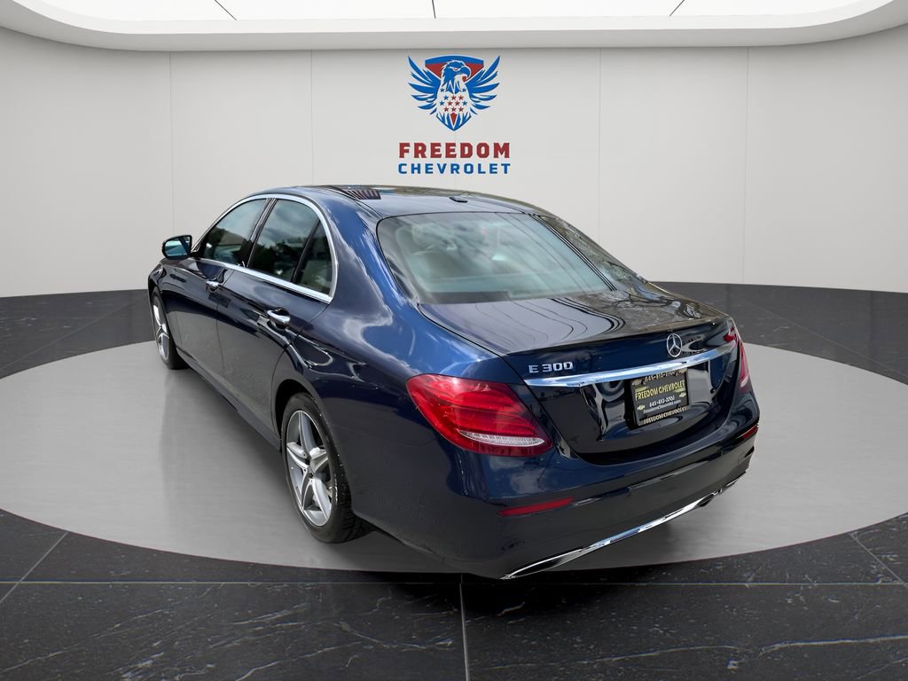 Used 2017 Mercedes-Benz E 300 4MATIC image 5
