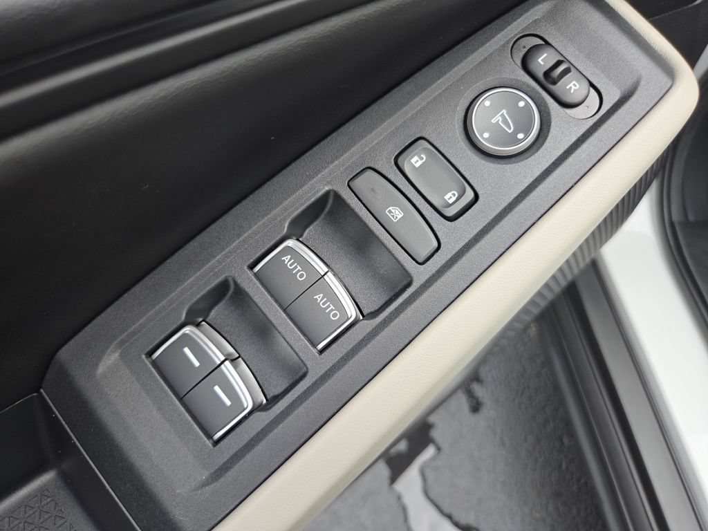 Certified 2025 Honda Accord SE image 28