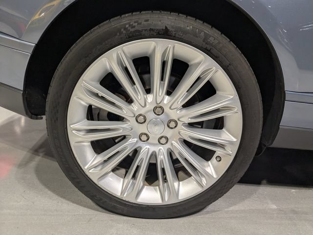 Used 2018 Land Rover Range Rover HSE AWD/4WD image 18