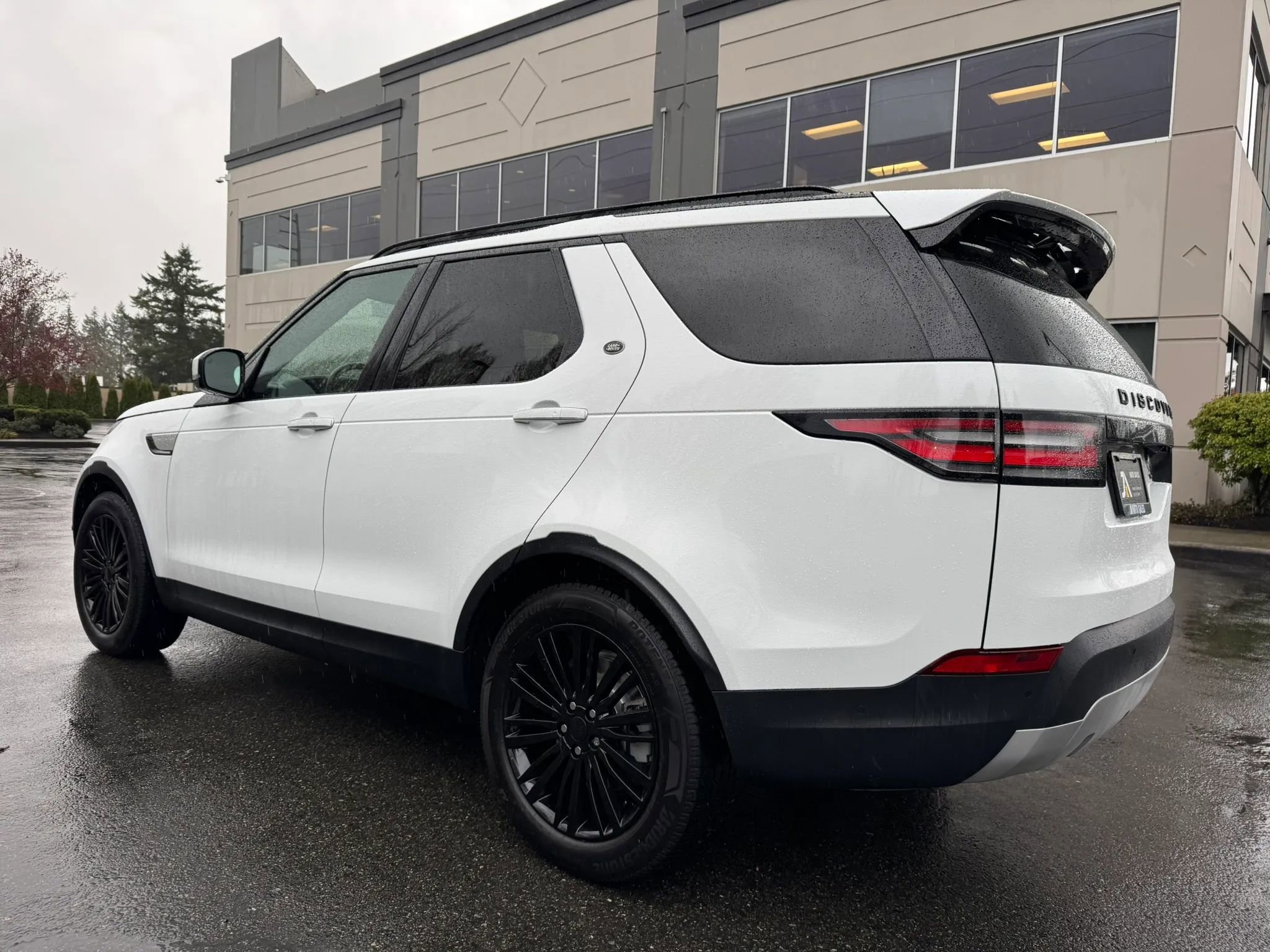 Used 2019 Land Rover Discovery HSE Luxury AWD/4WD image 7