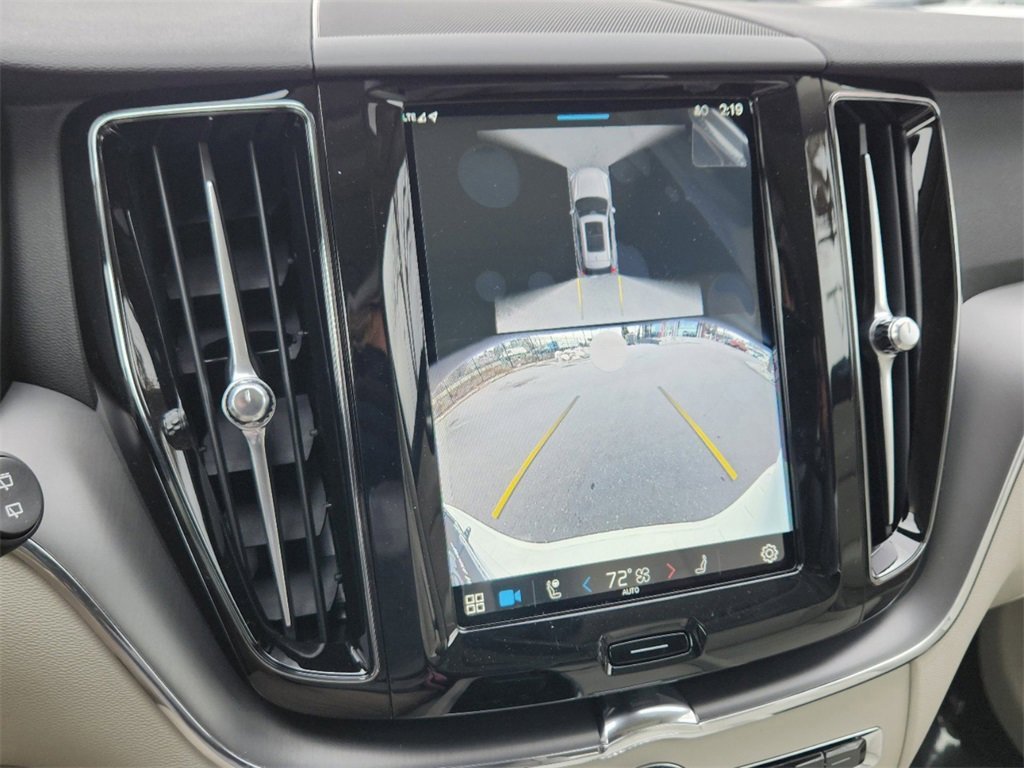 New 2025 Volvo XC60 B5 Plus w/ Protection Package Premier image 13