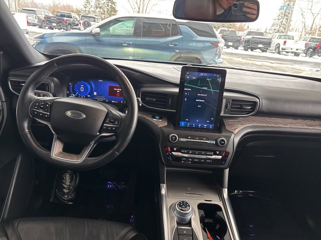 Used 2020 Ford Explorer Platinum w/ Premium Technology Package image 26