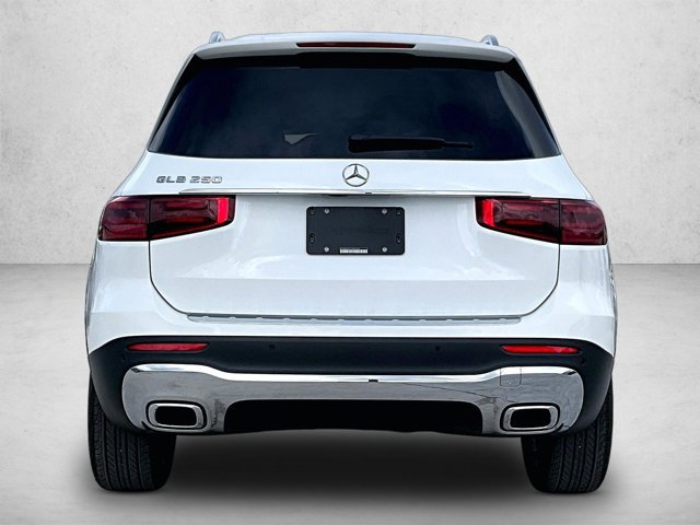 New 2026 Mercedes-Benz GLB 250 image 4
