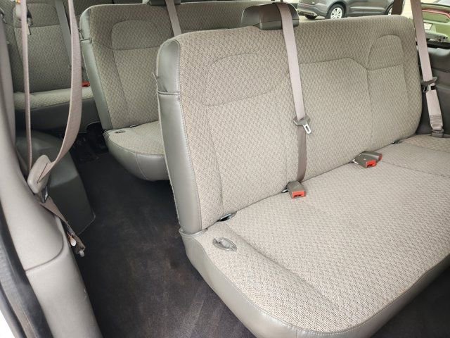 Used 2025 Chevrolet Express 3500 LS image 42