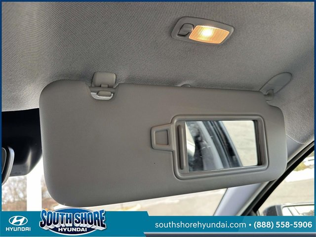 Certified 2023 Hyundai Elantra Limited image 35